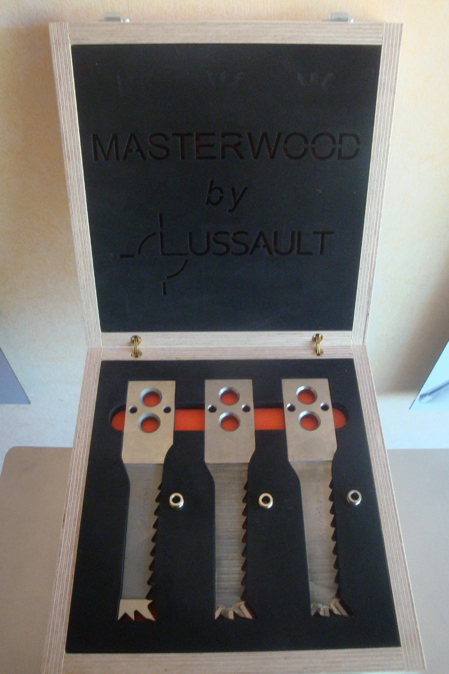 Nouveau packaging pour l'outillage à bois Lussault.